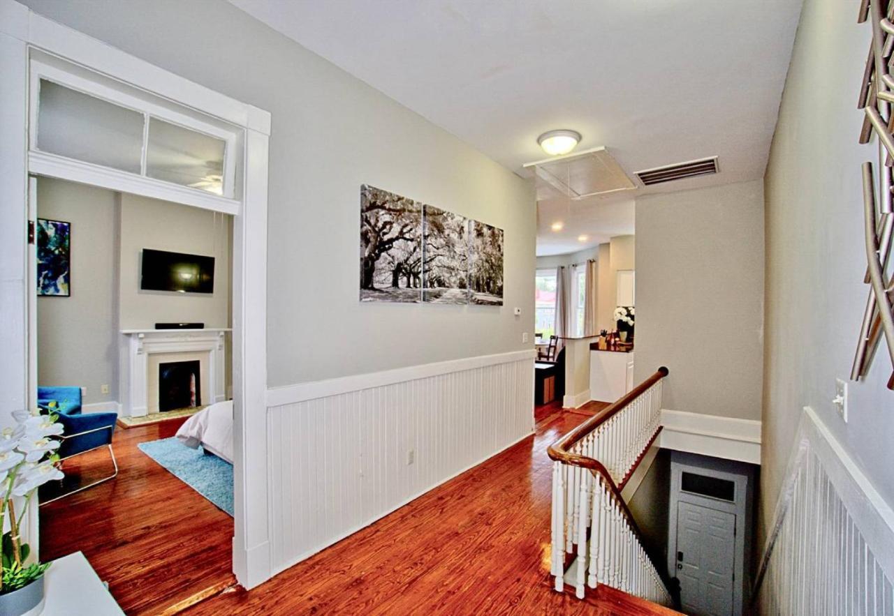 2 Bedroom Renovated Townhouse In Downtown Savannah Extérieur photo